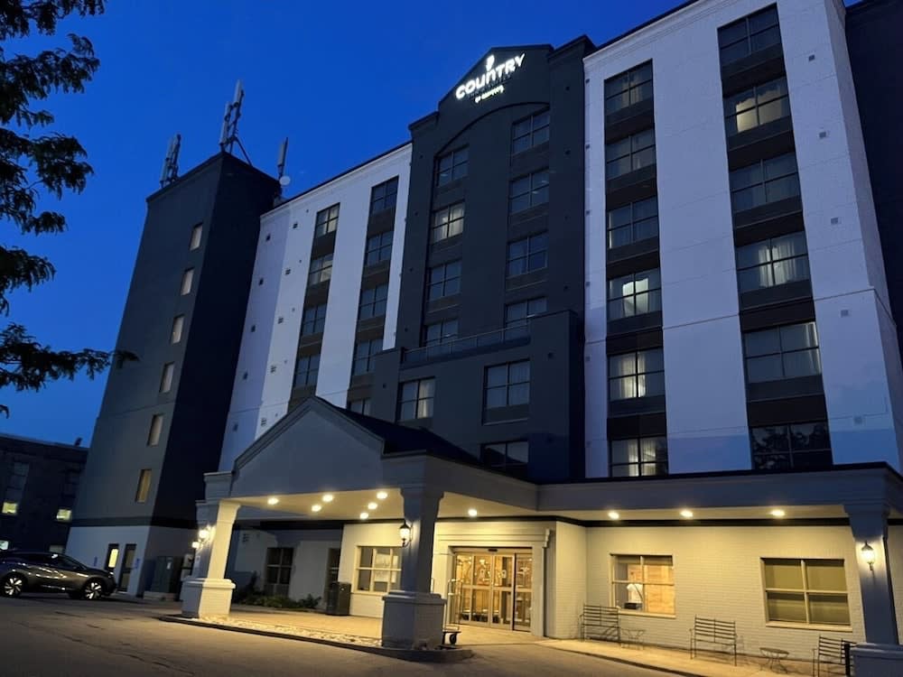 Country Inn & Suites by Radisson, Niagara Falls, ON