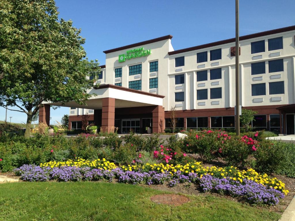 Wyndham Garden Elk Grove Village/O'Hare