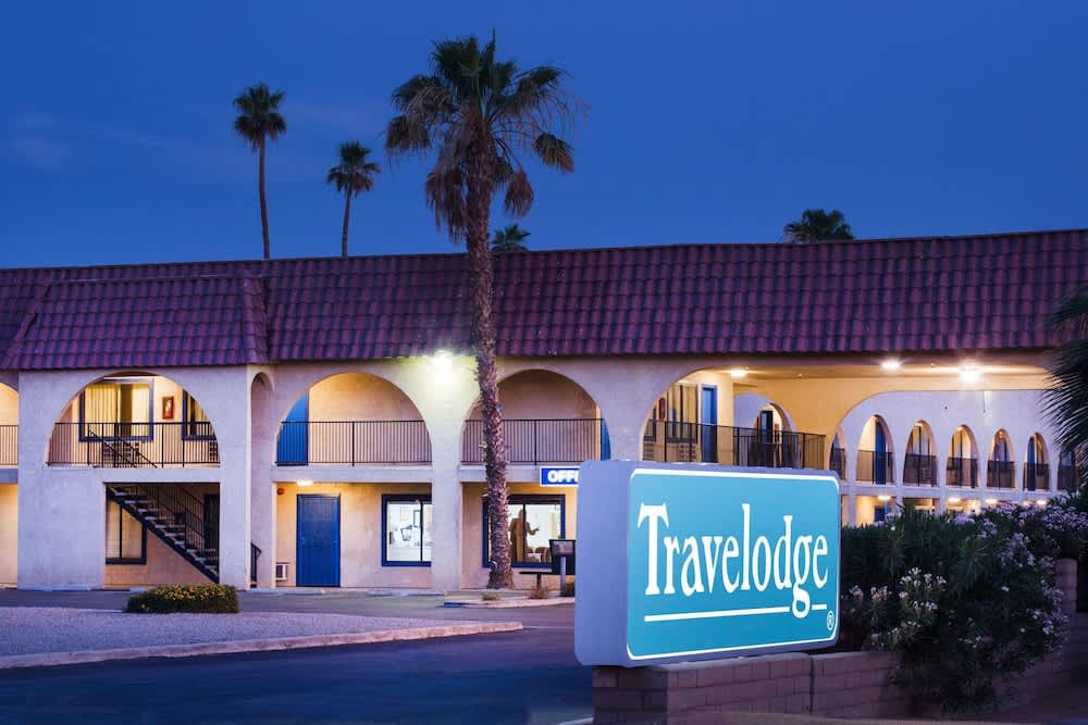 PriceTravel - Travel easy, without excuses