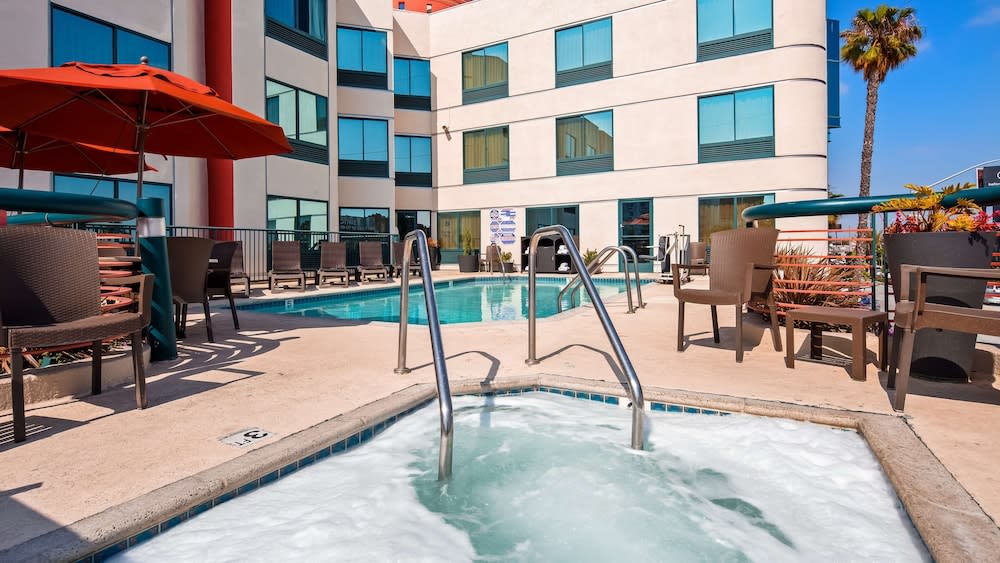 Best Western Plus Suites Hotel - Los Angeles LAX Airport