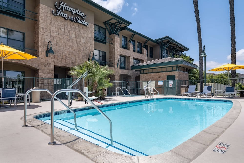 Hampton Inn & Suites Agoura Hills