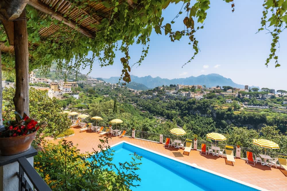 PriceTravel - Viaja fácil, sin pretextos