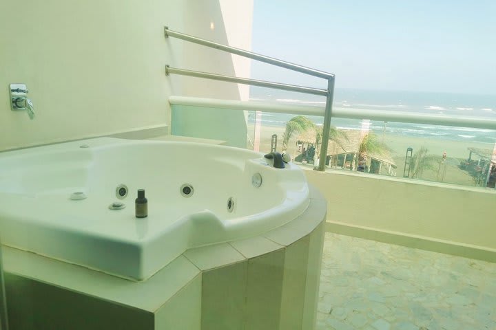 Junior suite with ocean view