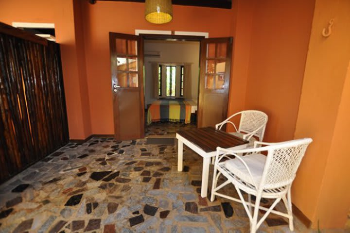 Terrace in a guest room at Jambo Pousada in Itacimirim