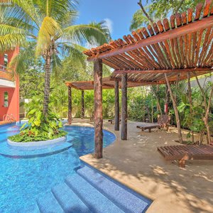 Resort-style Condo 3 Miles to Historic Tulum Ruins