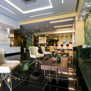 Innfiniti Hotel & Suites