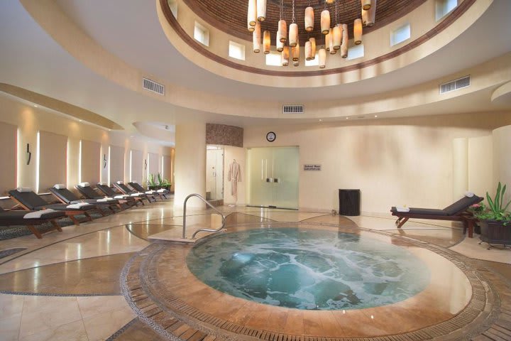 The resort has a Spa with a hydrotherapy area