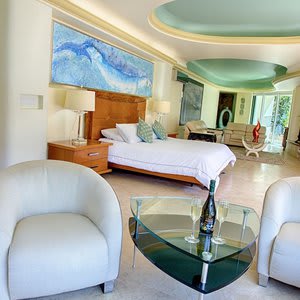 Luxury Master Suite With Beach, Ocean and Swimming Pool View