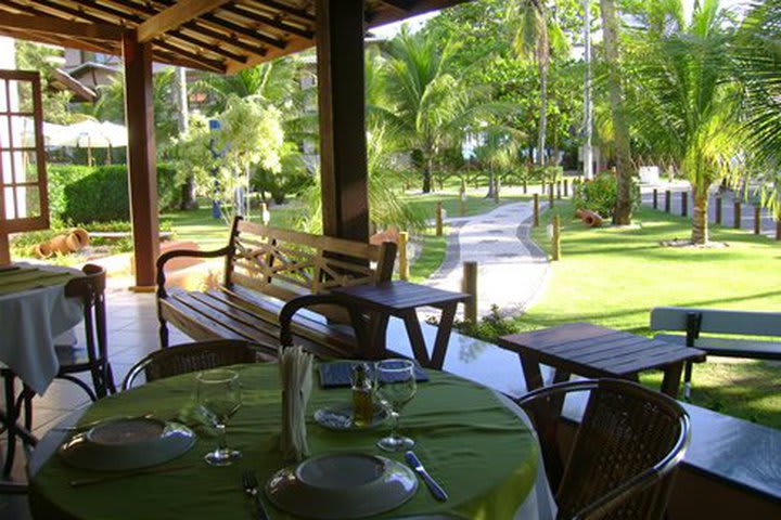 Terraza del restaurante en el Hotel Eco Atlântico