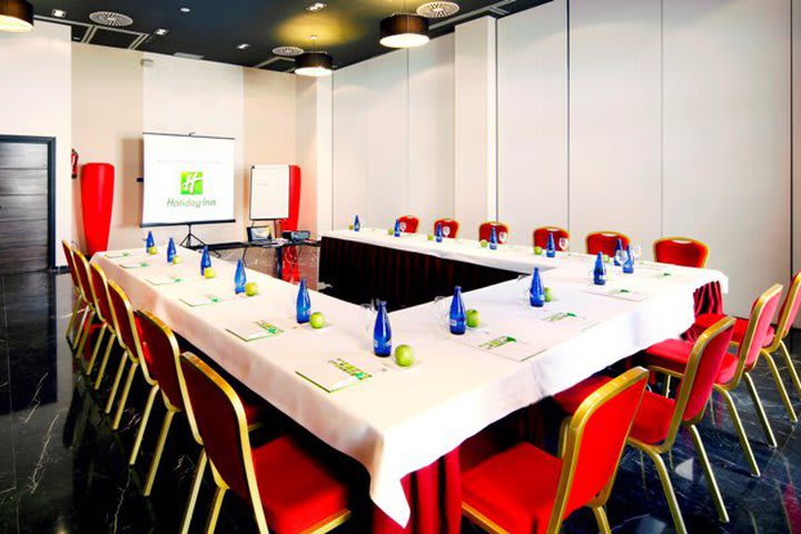 Organiza tus reuniones de trabajo en los salones del Holiday Inn - Las Tablas