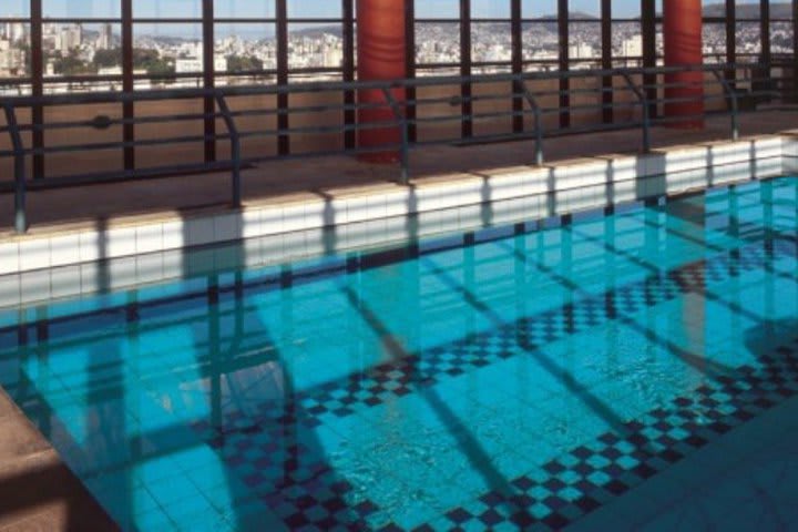 Indoor pool at the InterCity Piazza Navona Flat hotel in Porto Alegre