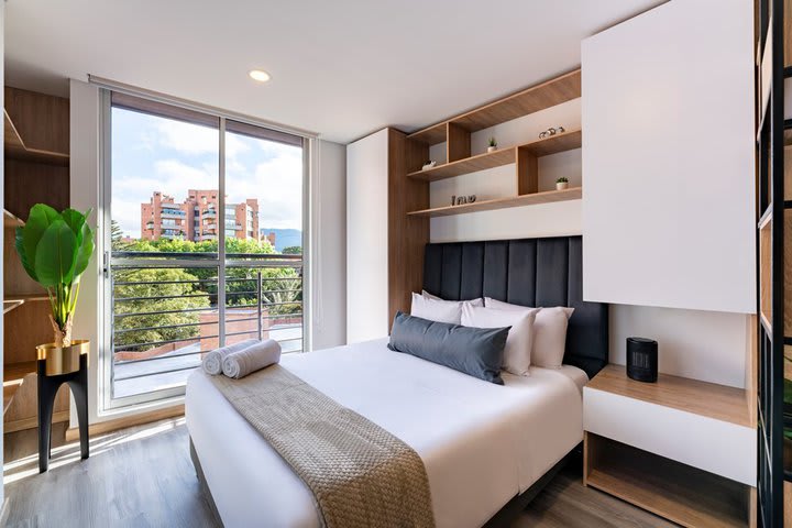 Habitación con vista a la ciudad