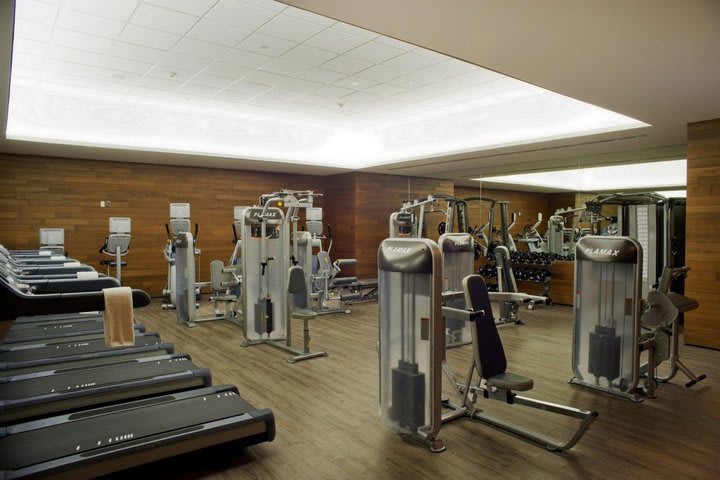 El gimnasio se encuentra dentro del spa