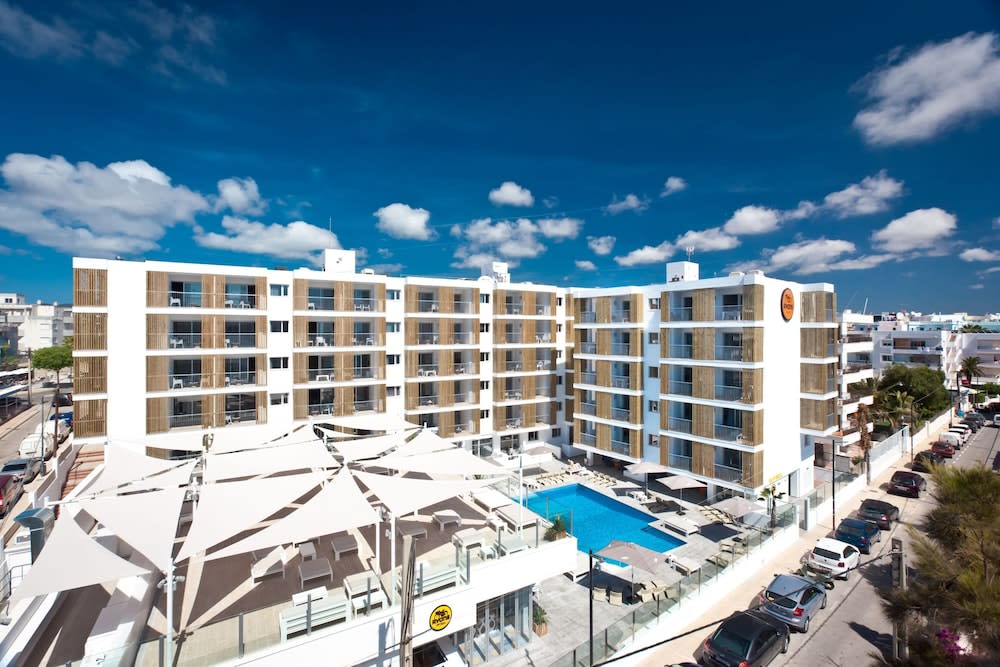 Ryans Ibiza Apartments - Adults Only