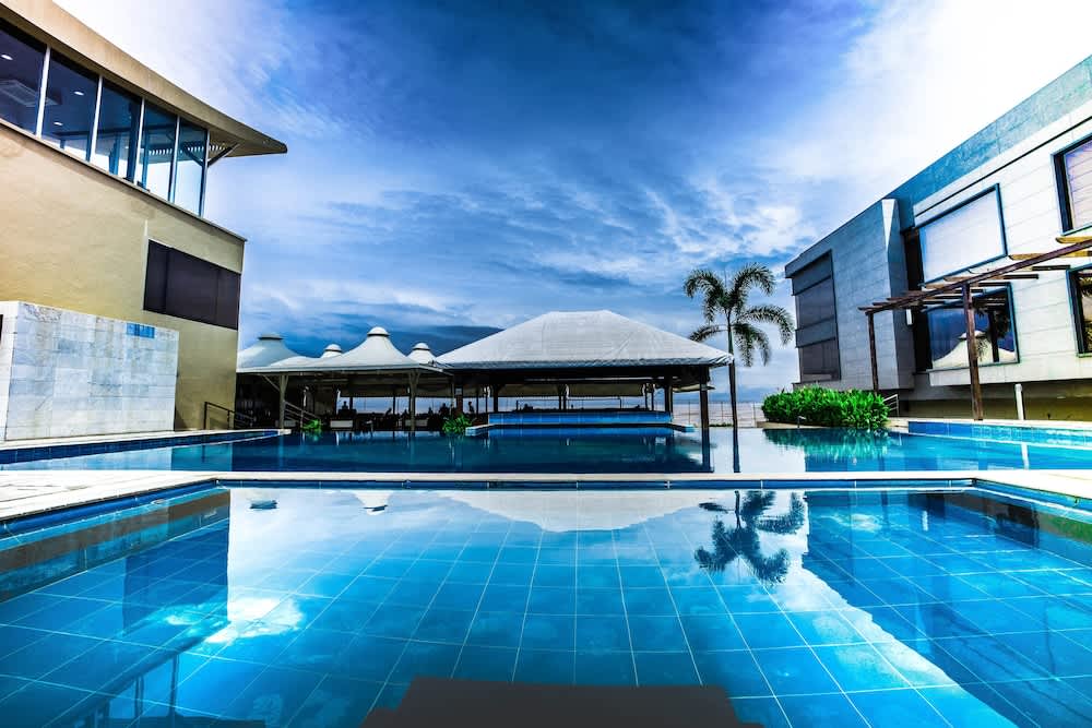 PriceTravel - Travel easy, without excuses