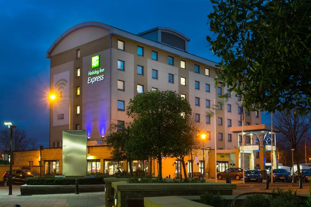 Holiday Inn Express London Wandsworth, an IHG Hotel