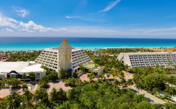 The Pyramid Cancún By Oasis