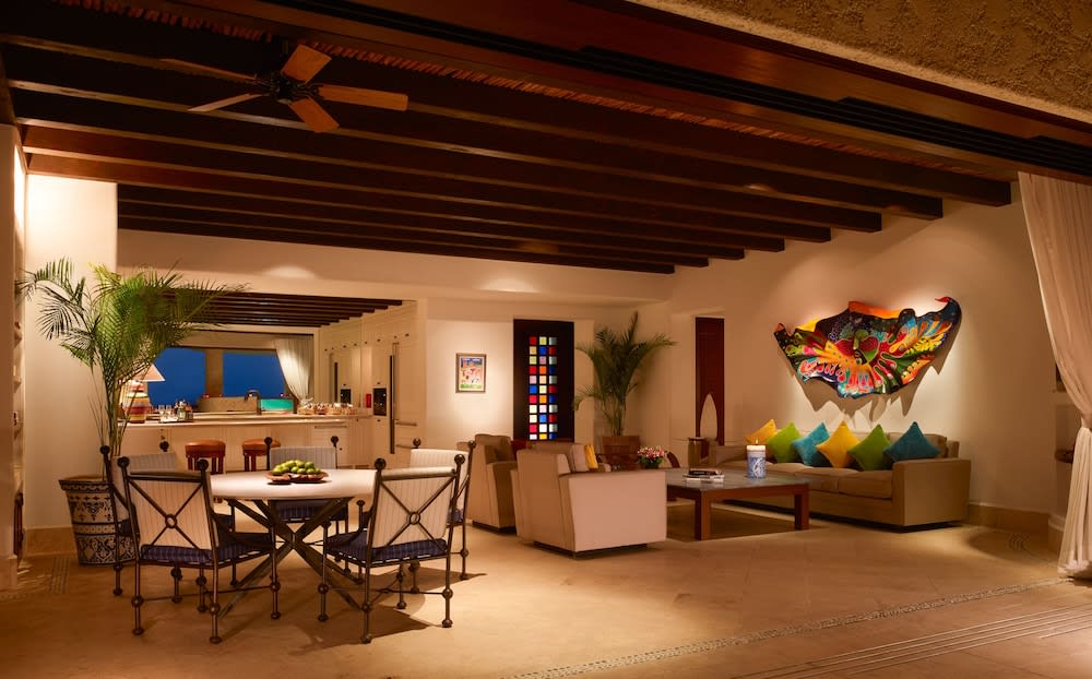 Img - Signature Room (Penthouse)