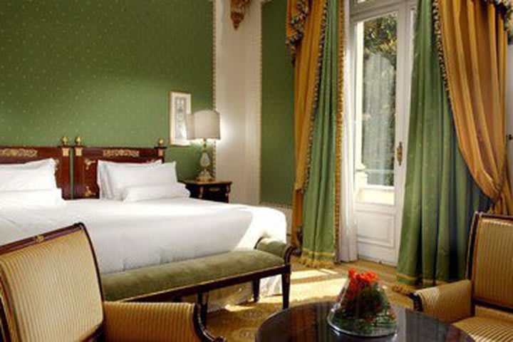 Guest room at The Westin Excelsior, hotel in Rome