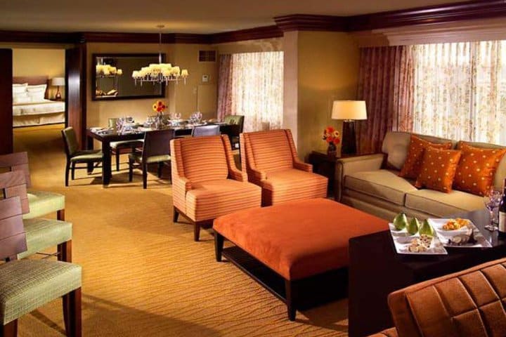 Presidential suite at the Oak Brook Hills Resort - Chicago hotel