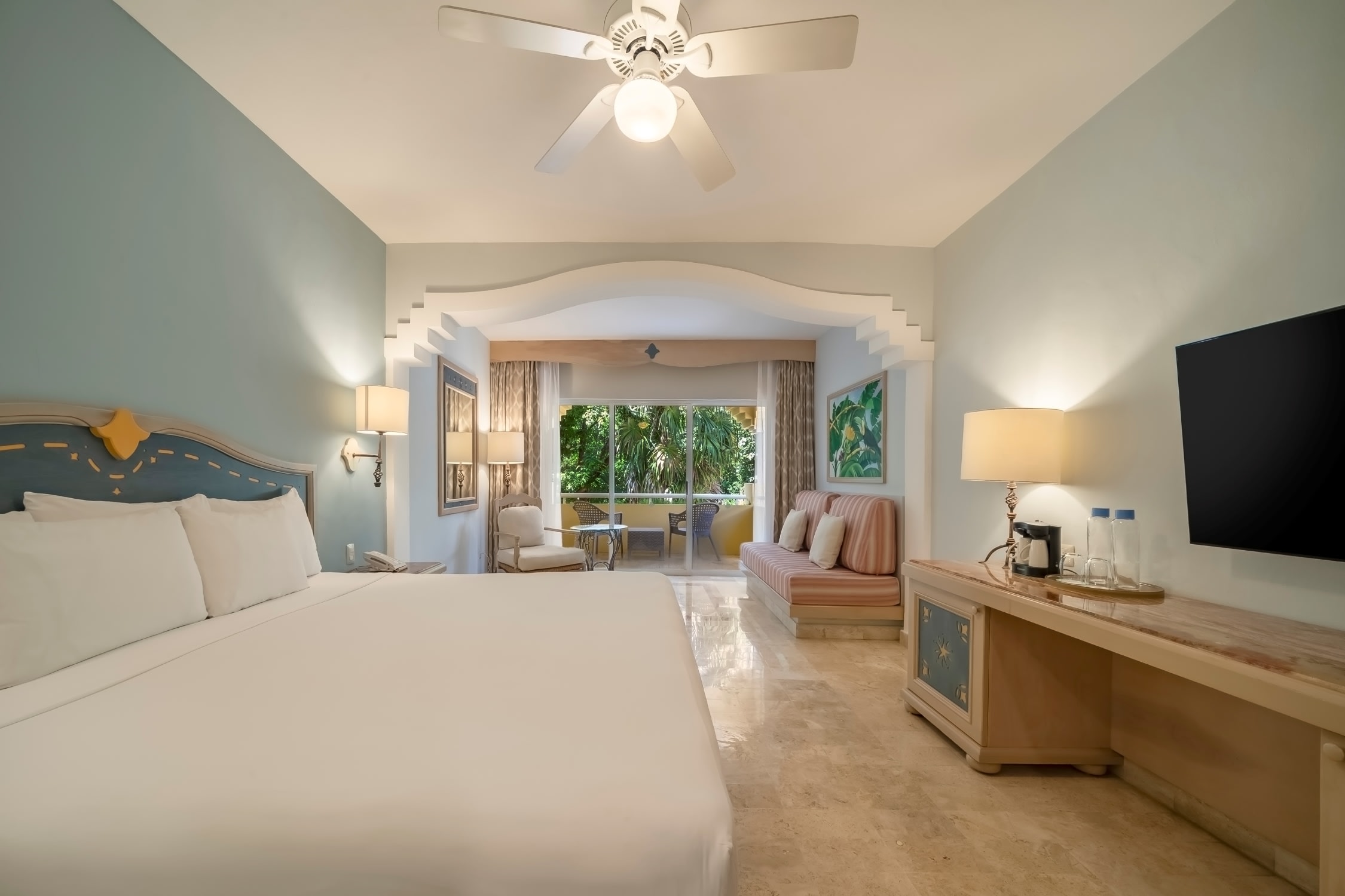 Img - Junior suite cerca de la piscina