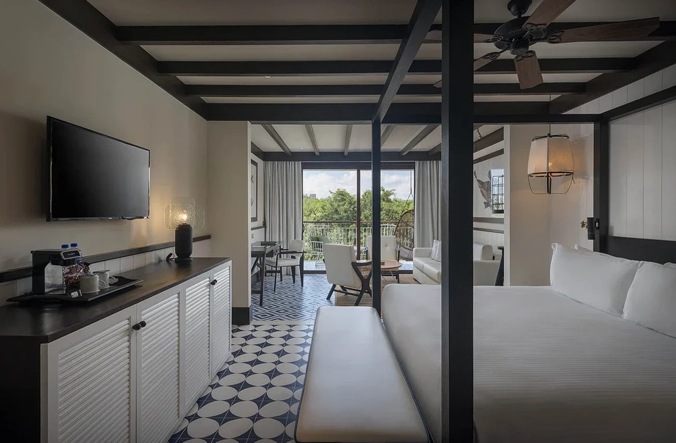 Img - Junior Suite Pool View