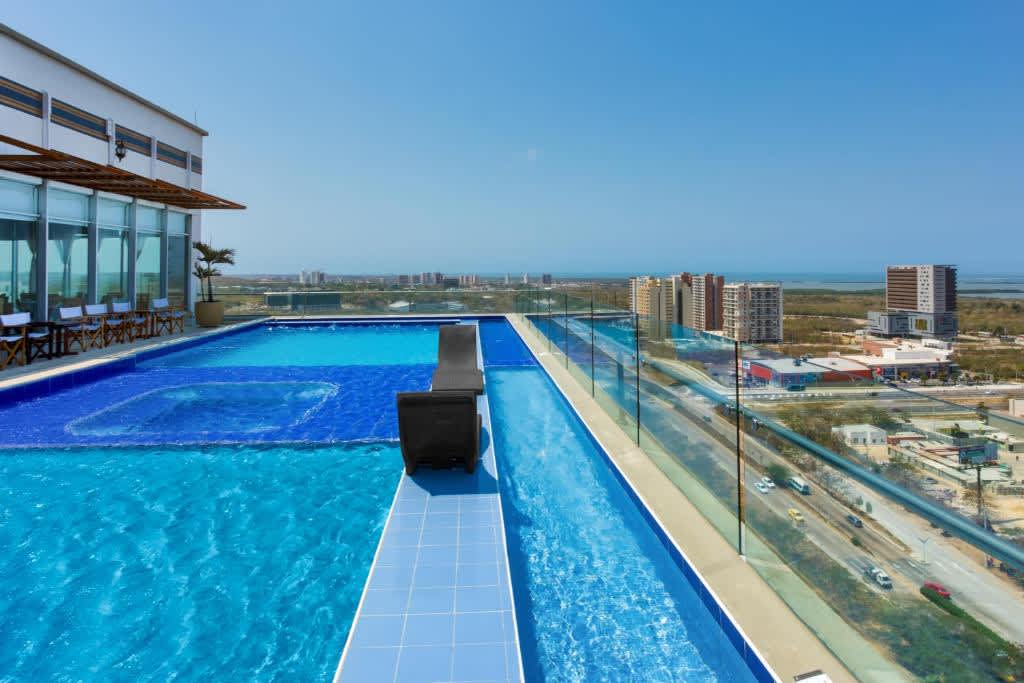 Hotel y suites Sky Collection
