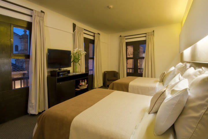 Superior room with two beds at the Sonesta Posadas del Inca, property in Cusco