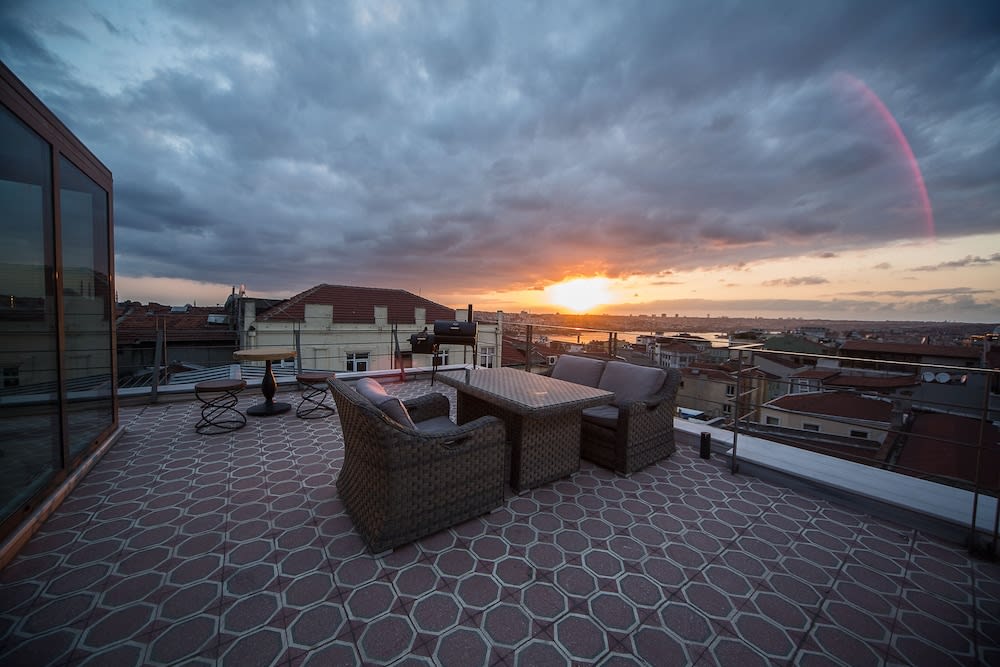 Galata Tower VIP Apartment Suites