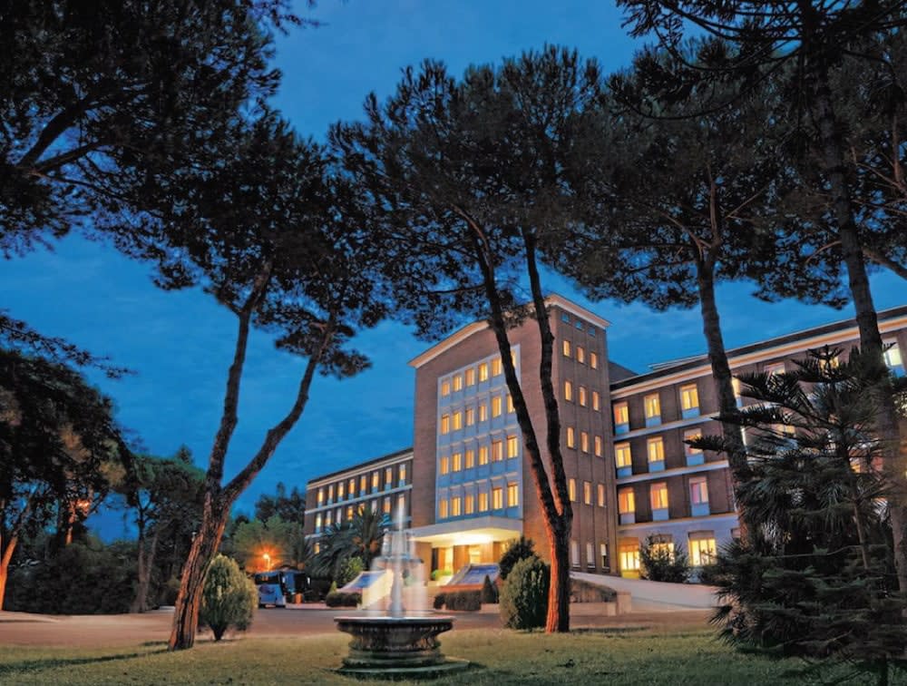 Ele Green Park Hotel Pamphili