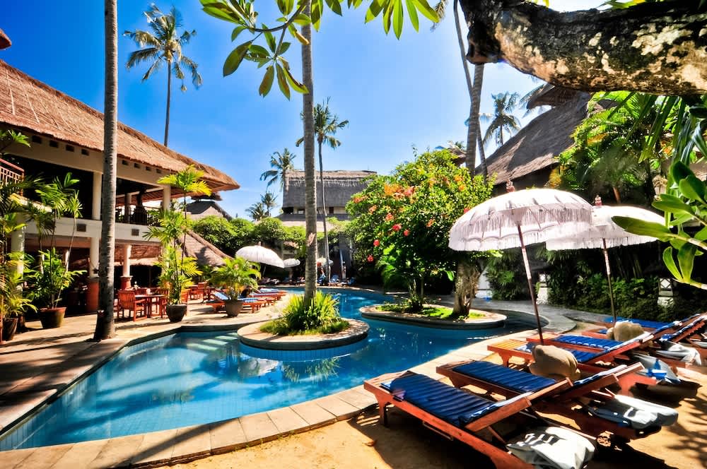 PriceTravel - Travel easy, without excuses
