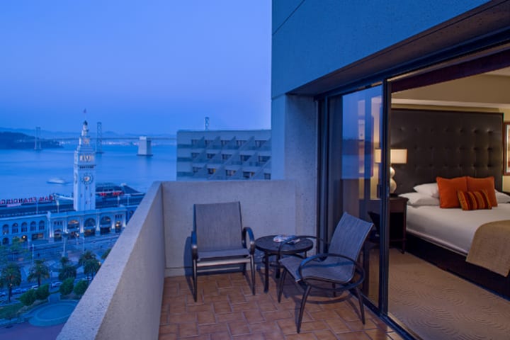 The Hyatt Regency hotel in San Francisco has rooms with balcony