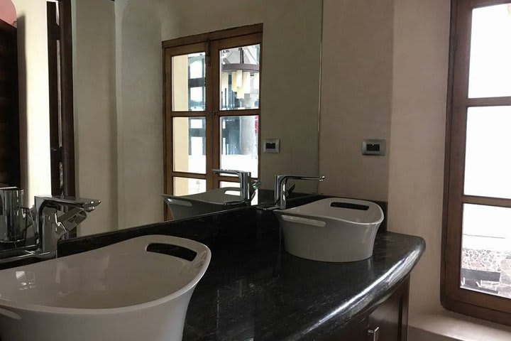 Double sink in a bathroom