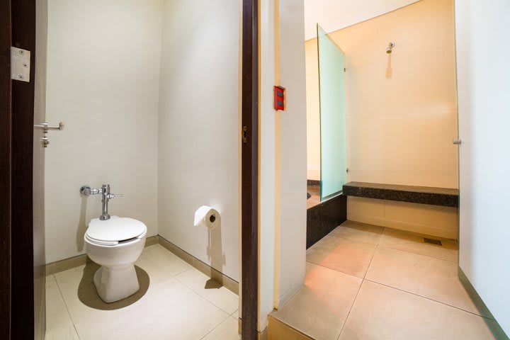 Interior de un baño privado