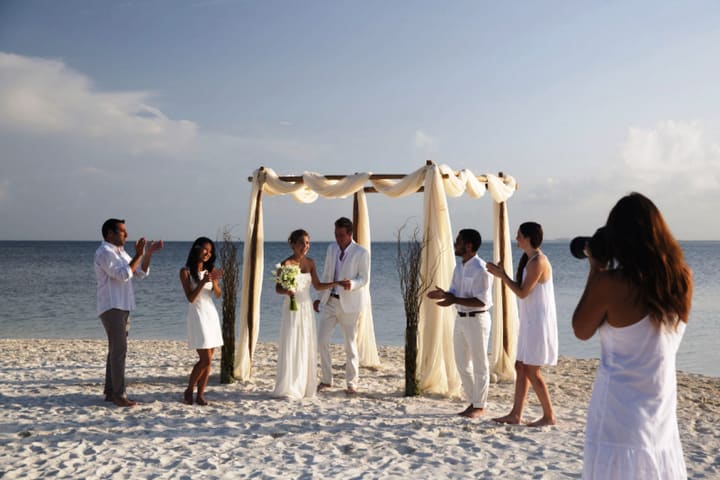 Wedding at the beach