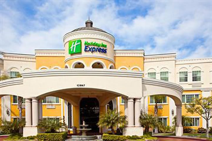 Holiday Inn Express & Suites Garden Grove-Anaheim South, an IHG Hotel ...