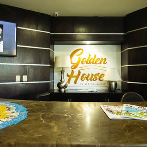 Golden House Hotel & Restaurant