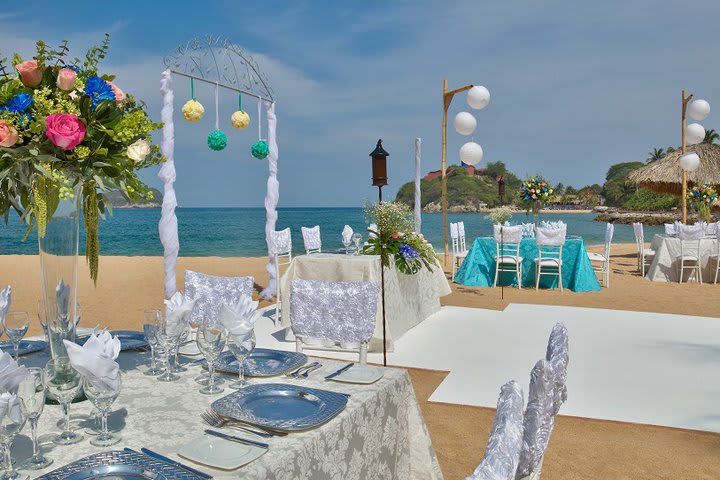 Wedding service on the beach