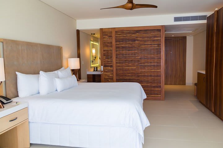 Classic guest room with balcony