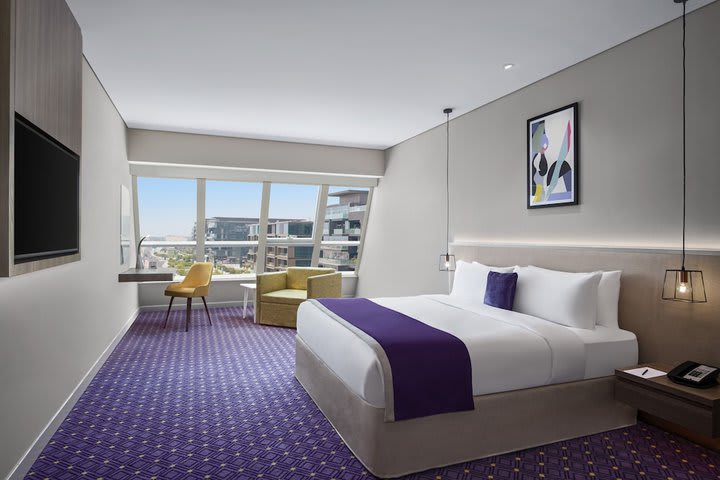 Premium Room, 1 King Bed, City View