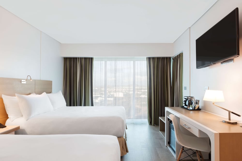 Img - Deluxe Room, 2 Double Beds, City View
