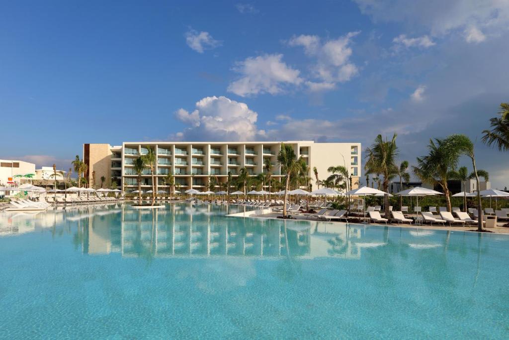 Family Selection at Grand Palladium Costa Mujeres Resort & Spa - All Inclusive