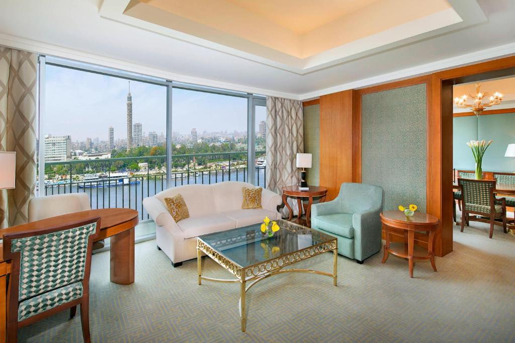 Presidential King Suite with Nile View - Club Lounge Access