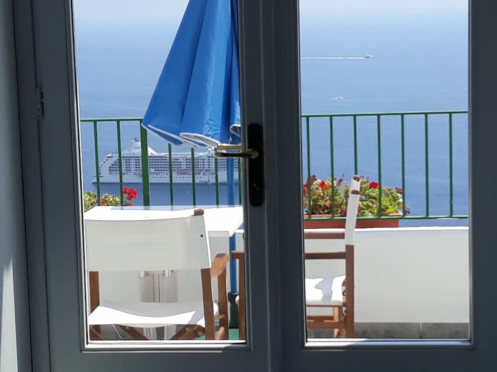 PriceTravel - Travel easy, without excuses