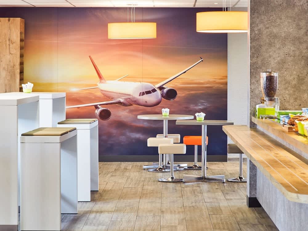 PriceTravel - Viaja fácil, sin pretextos