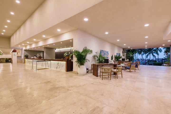 Lobby and front desk