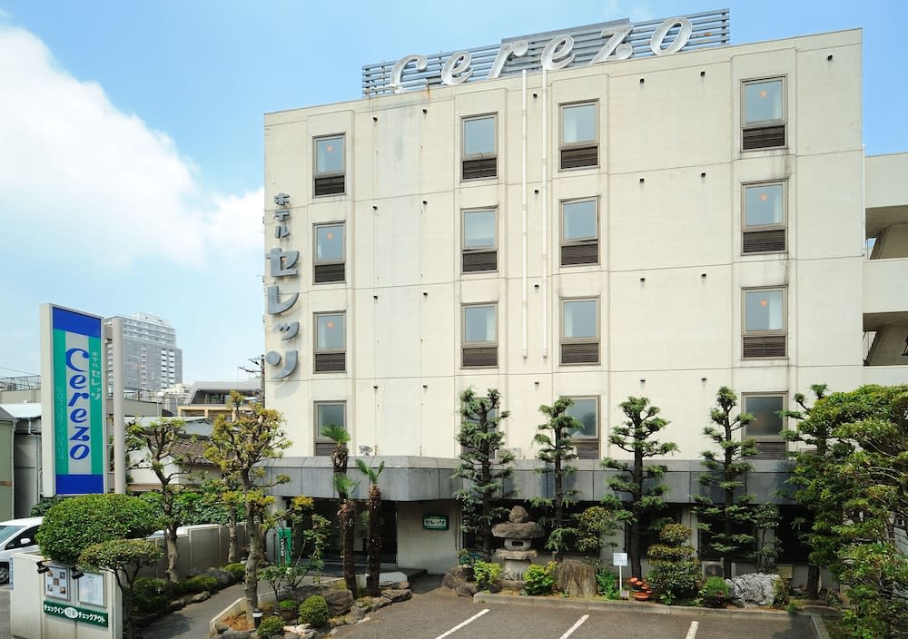 Hotel Cerezo