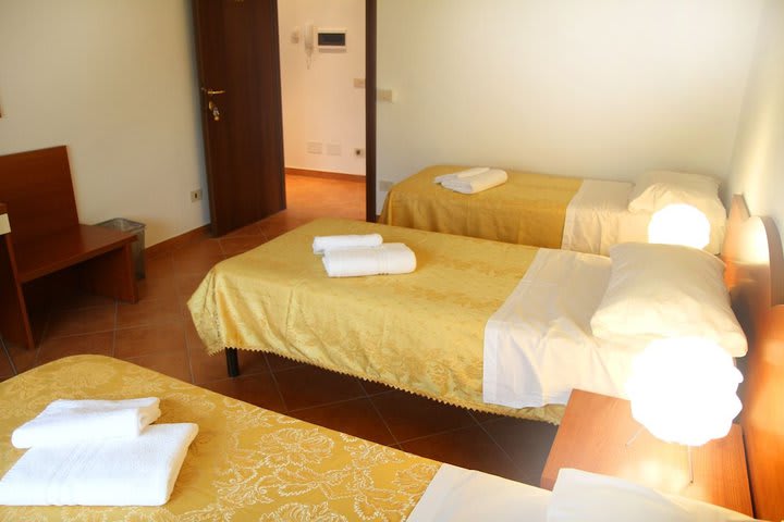 Triple Room, Shared Bathroom