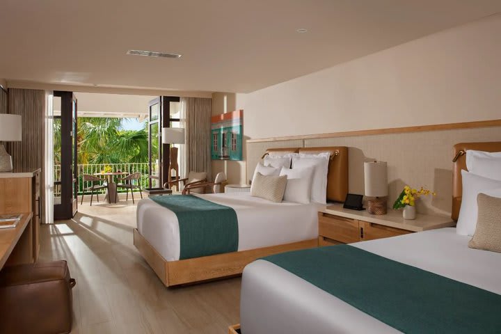 Img - Master suite tropical garden view 2 queen beds - MSQTV