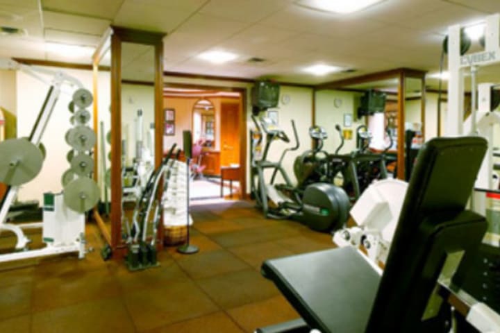 Gimnasio del hotel Loews Regency en New York